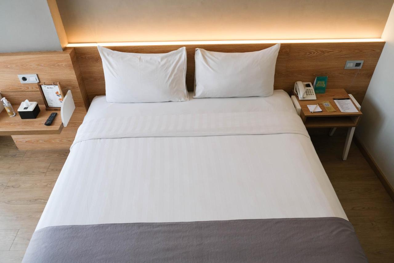Allstay Hotel Semarang Simpang Lima Εξωτερικό φωτογραφία