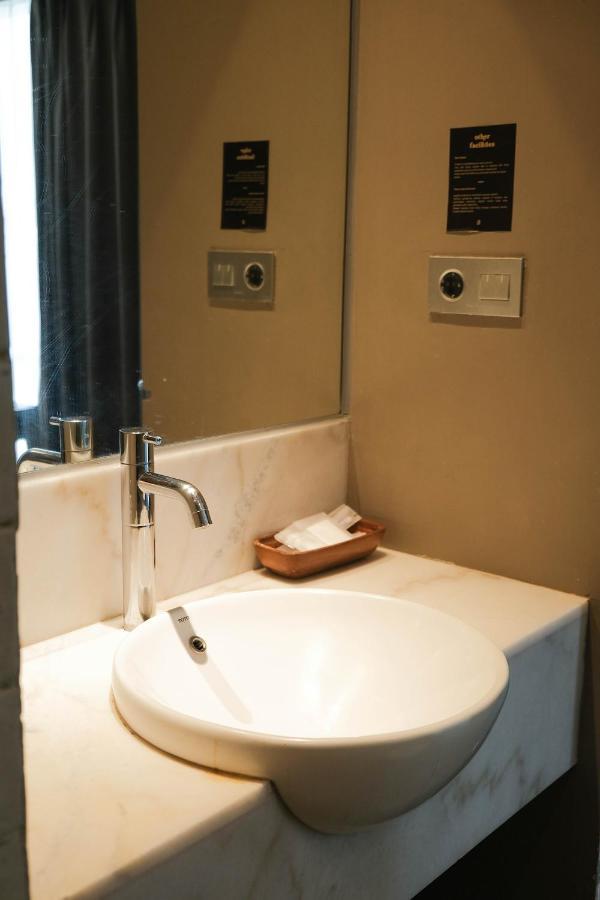 Allstay Hotel Semarang Simpang Lima Εξωτερικό φωτογραφία