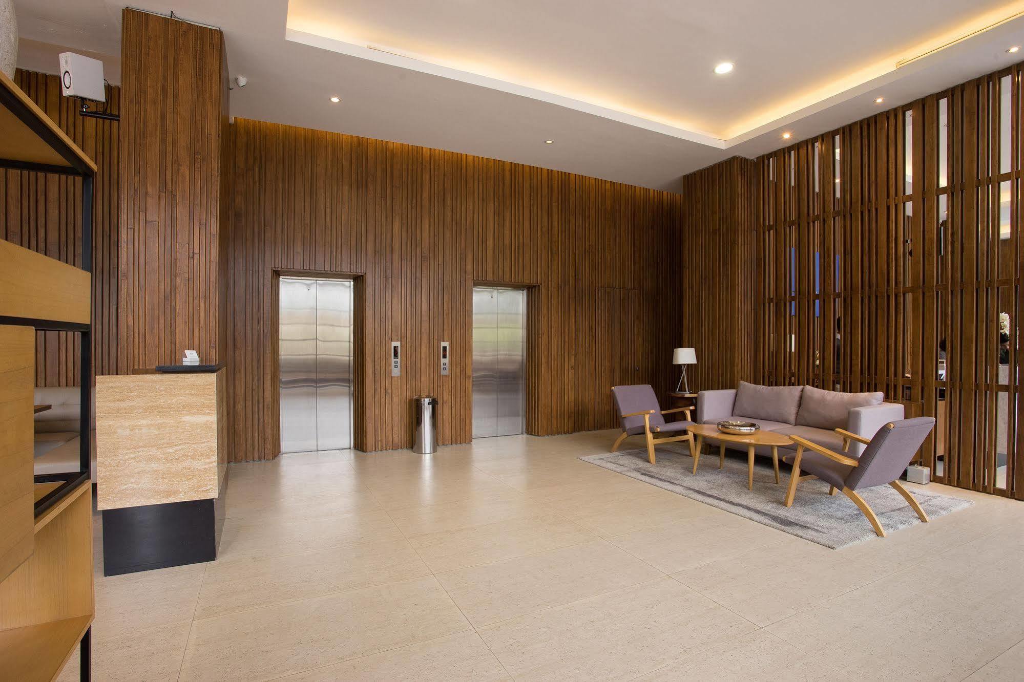 Allstay Hotel Semarang Simpang Lima Εξωτερικό φωτογραφία