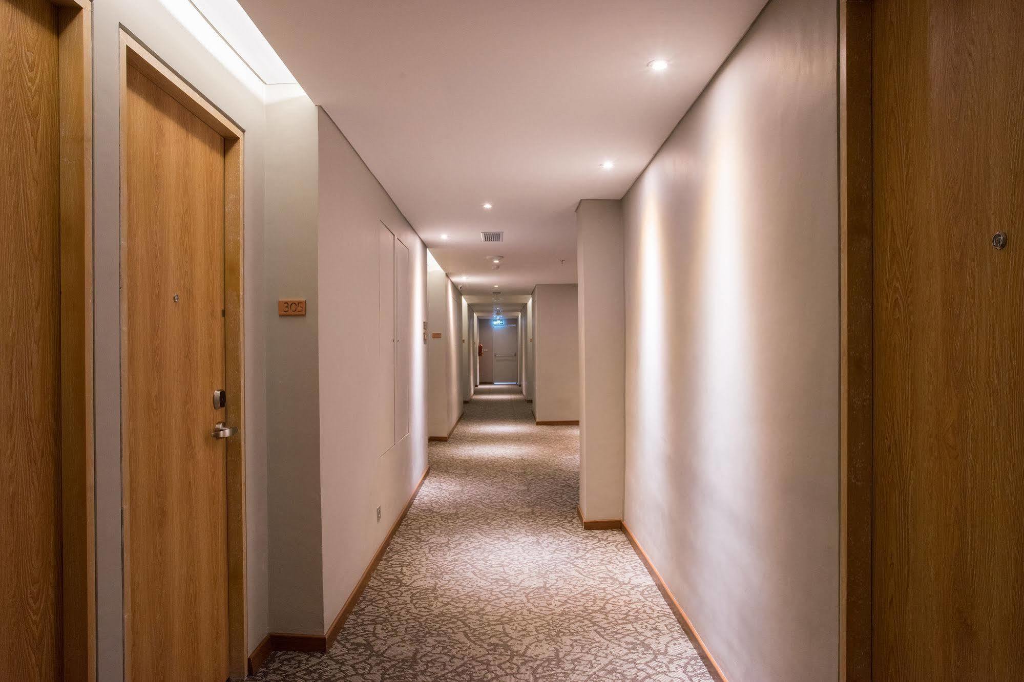 Allstay Hotel Semarang Simpang Lima Εξωτερικό φωτογραφία